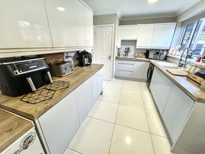 Photo 23- click for photo gallery